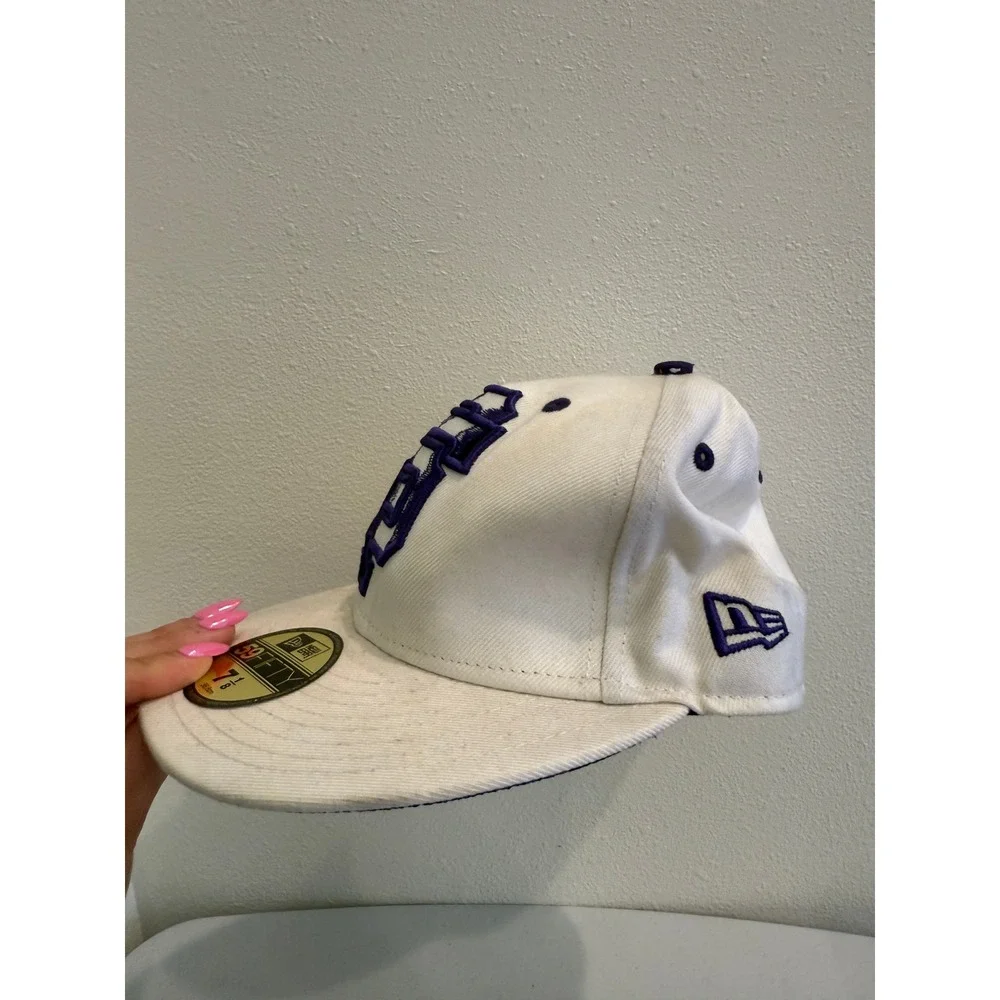 New Era 59FIFTY San Francisco Giants Fitted Hat 7 1/8 White Purple MLB Cap